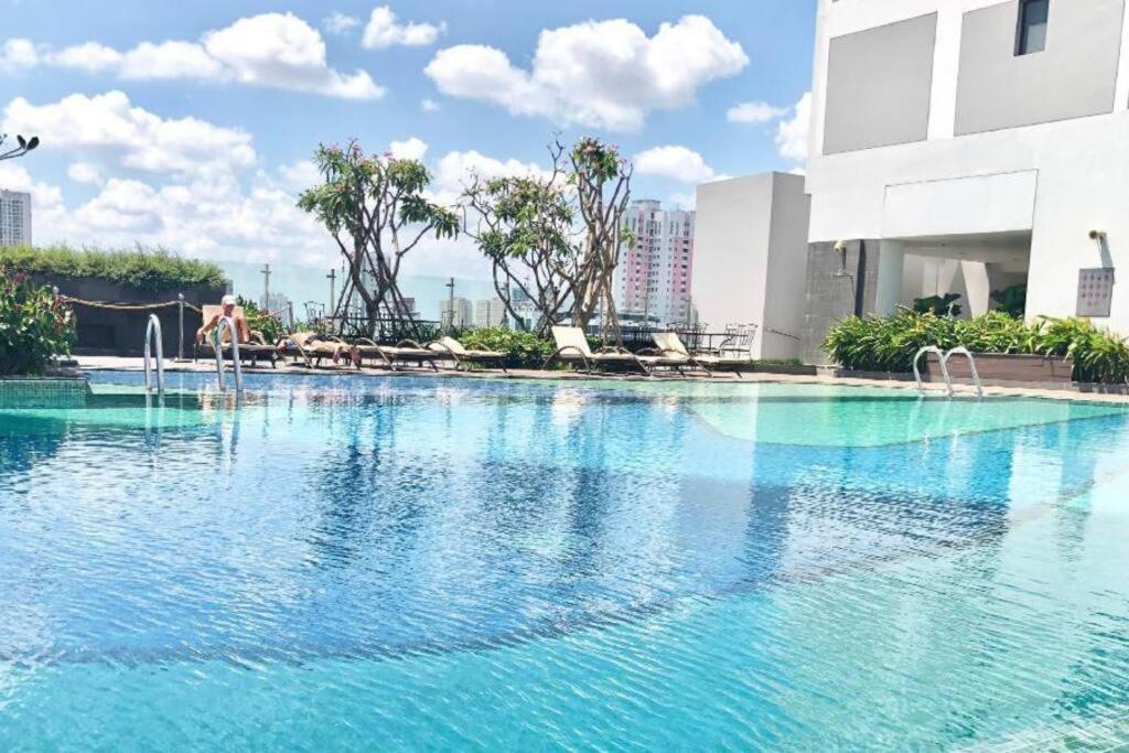 Rivergate Near Bui Vien Street Apartment *
